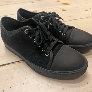 Lanvin captoe size 7 (runs large). Wool and rubber